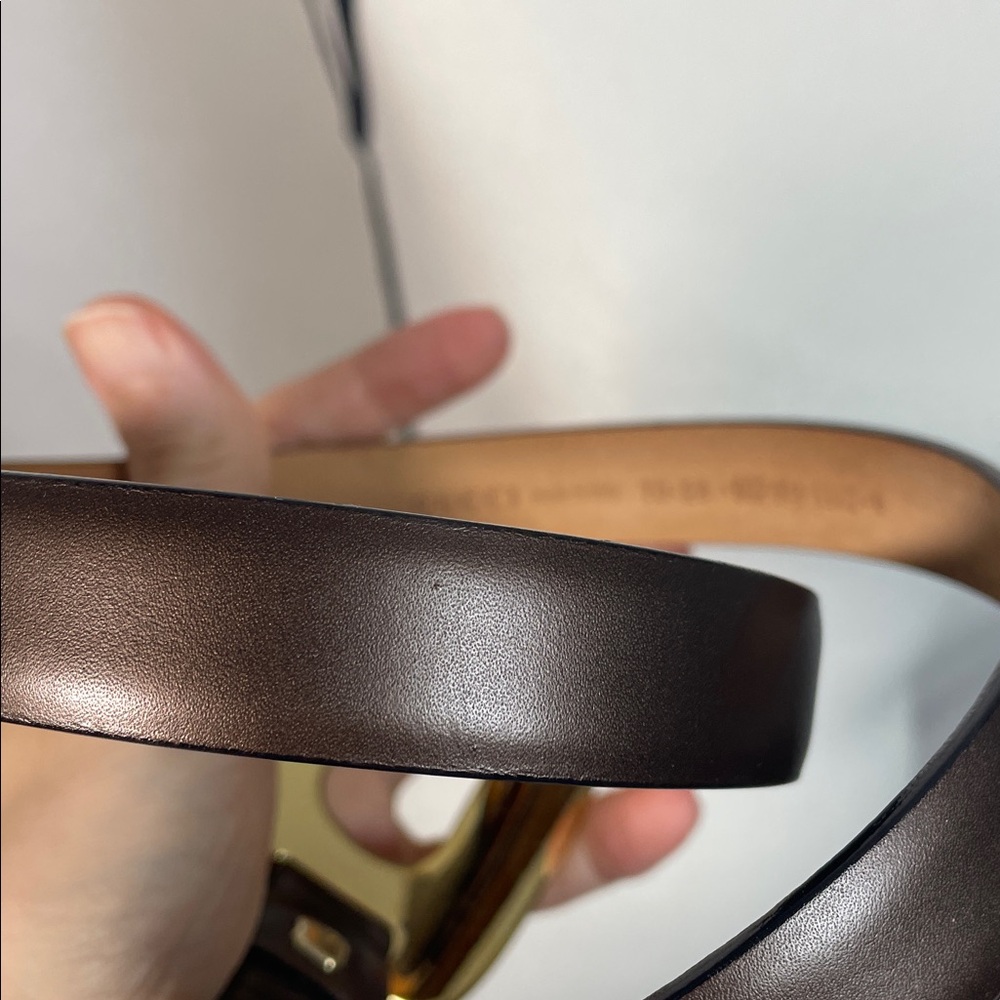 Gucci Brown Leather Belt with Gold Buckle - Picture 6 of 16
